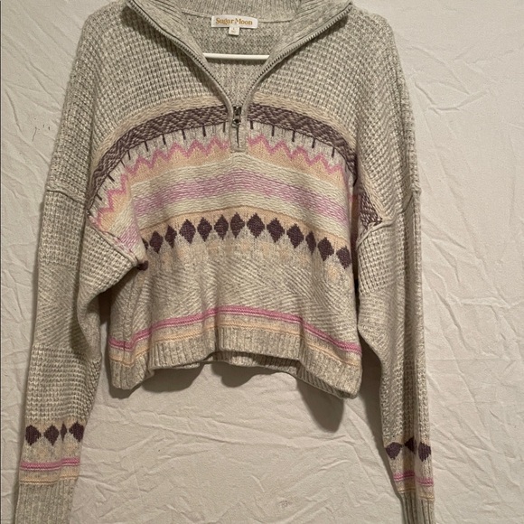 sugar moon Sweaters - Women's Turtleneck Sweater in Cream and Pink